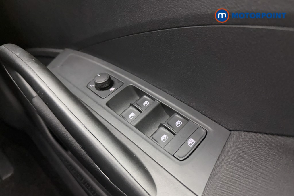 Skoda Fabia Colour Edition Manual Petrol Hatchback - Stock Number (1577239) - 16th supplementary image