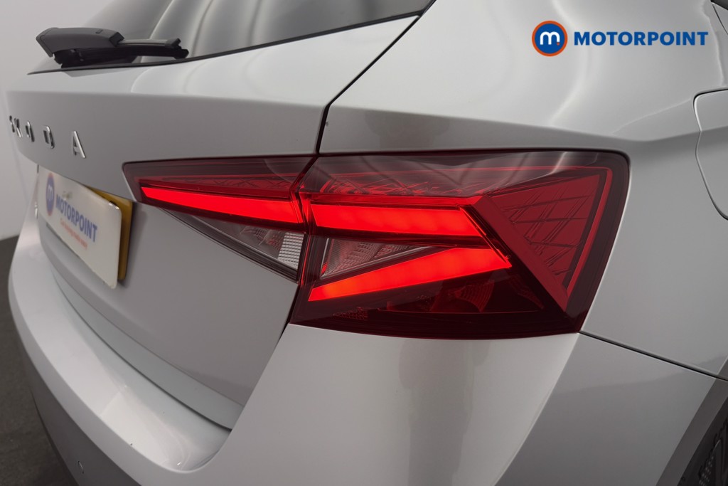 Skoda Fabia Colour Edition Manual Petrol Hatchback - Stock Number (1577239) - 17th supplementary image