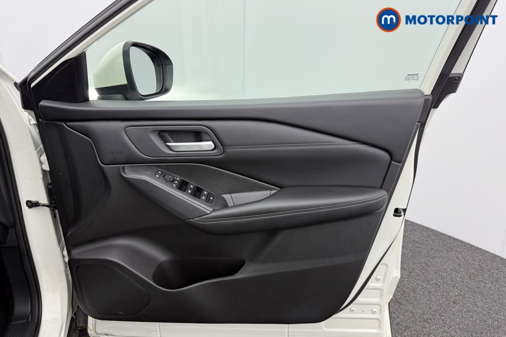 Nissan Qashqai Acenta Premium Automatic Petrol SUV - Stock Number (1577519) - 13th supplementary image