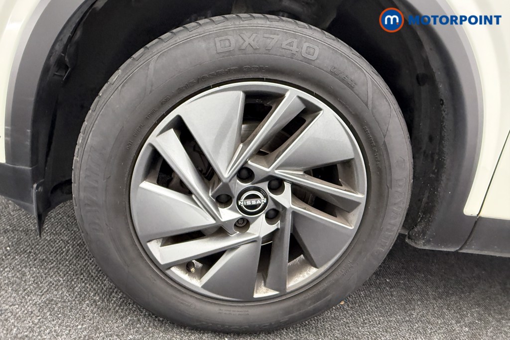 Nissan Qashqai Acenta Premium Automatic Petrol SUV - Stock Number (1577519) - 25th supplementary image