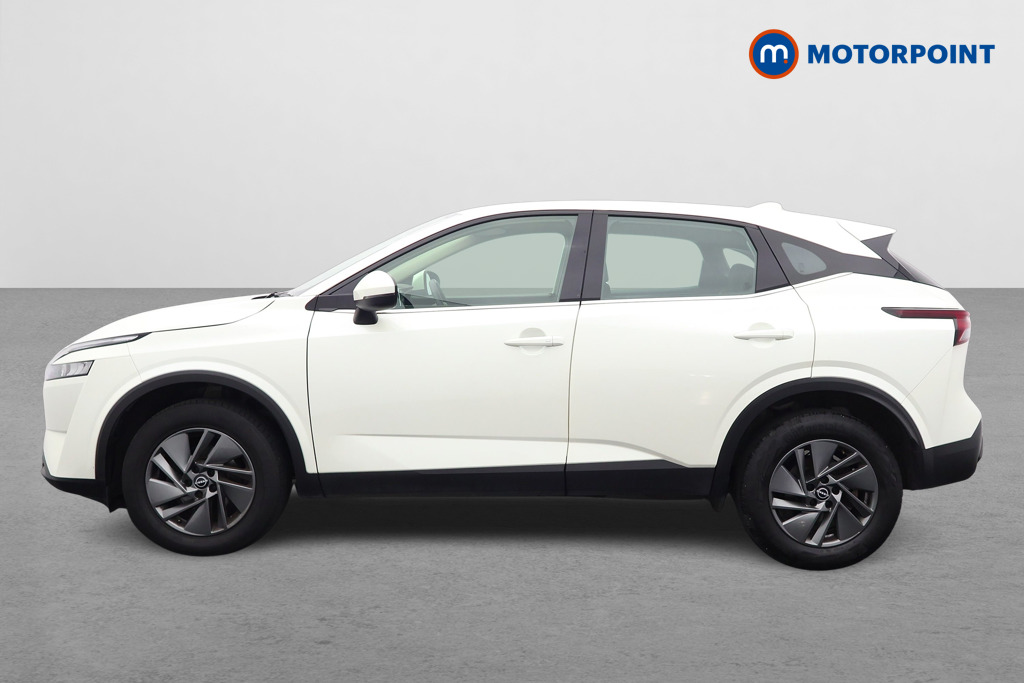 Nissan Qashqai Acenta Premium Automatic Petrol SUV - Stock Number (1577519) - Passenger side