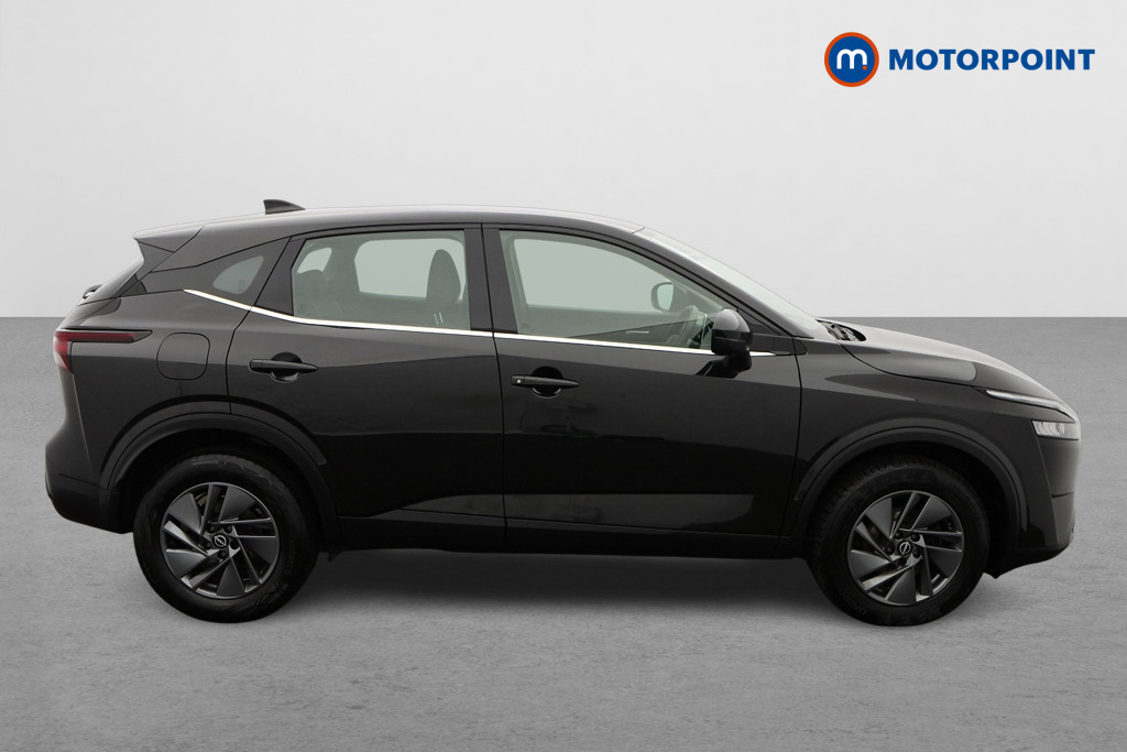 Nissan Qashqai Acenta Premium Automatic Petrol SUV - Stock Number (1577540) - Drivers side