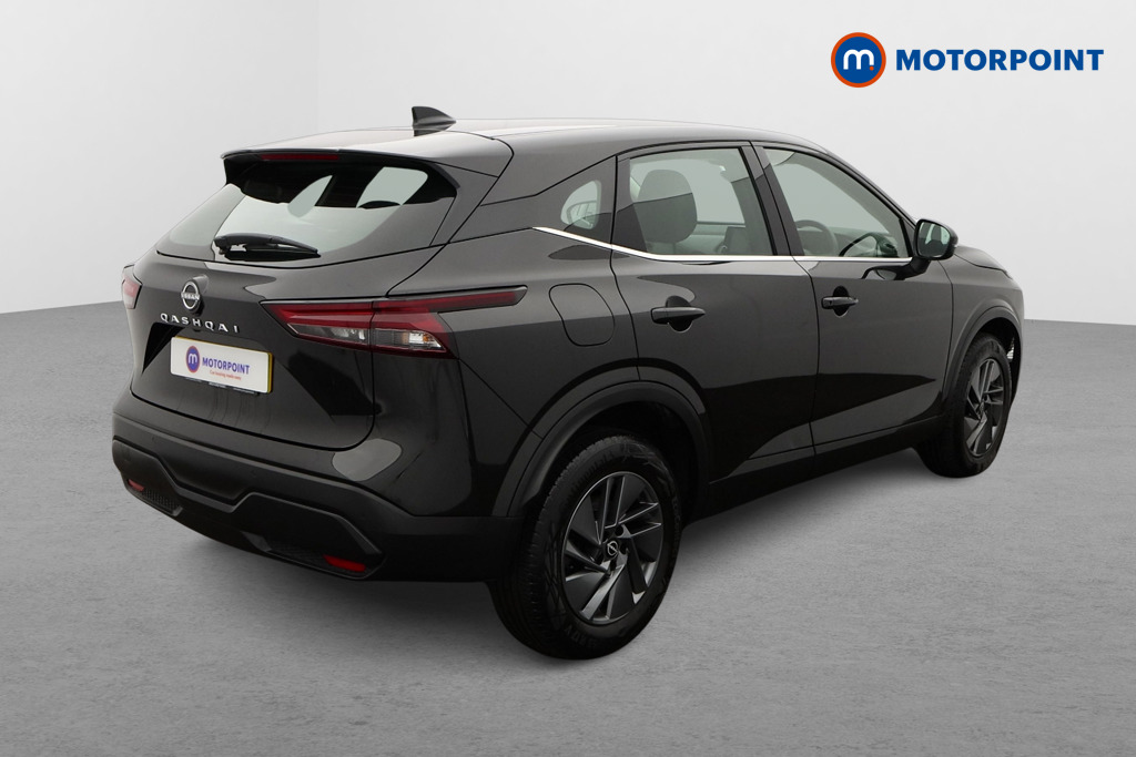 Nissan Qashqai Acenta Premium Automatic Petrol SUV - Stock Number (1577540) - Drivers side rear corner