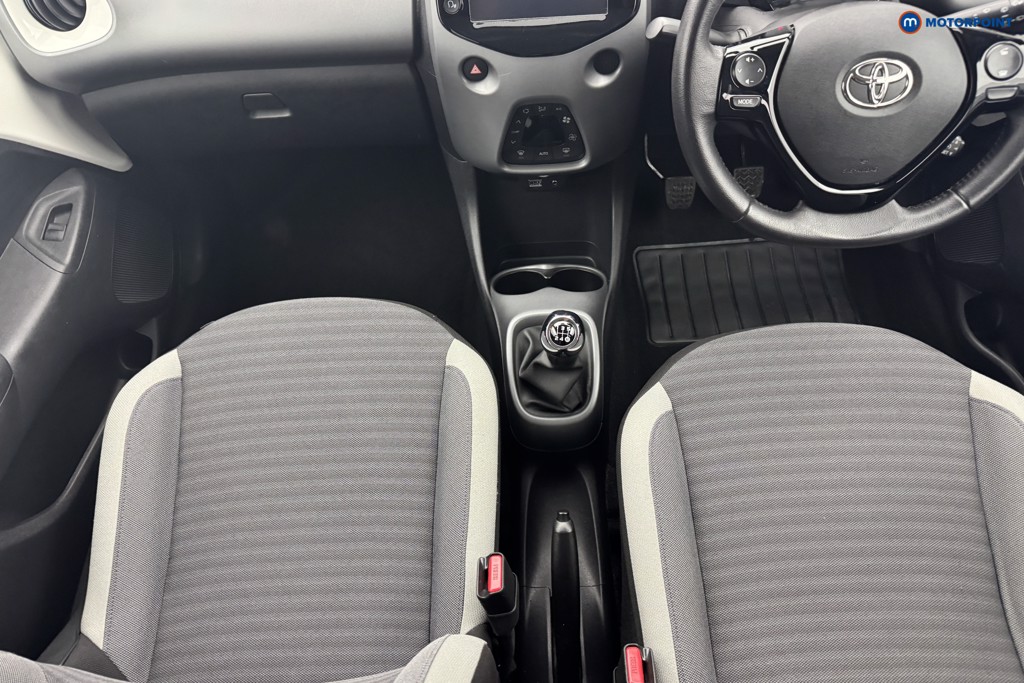 Toyota Aygo X-Trend Manual Petrol Hatchback - Stock Number (1577558) - 5th supplementary image