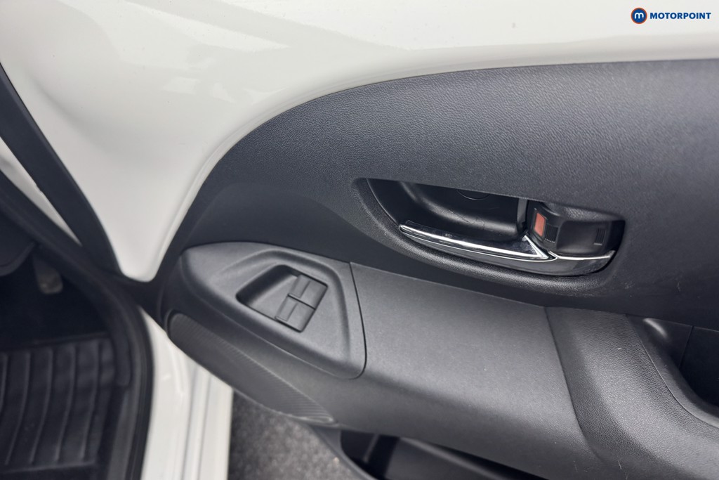 Toyota Aygo X-Trend Manual Petrol Hatchback - Stock Number (1577558) - 16th supplementary image