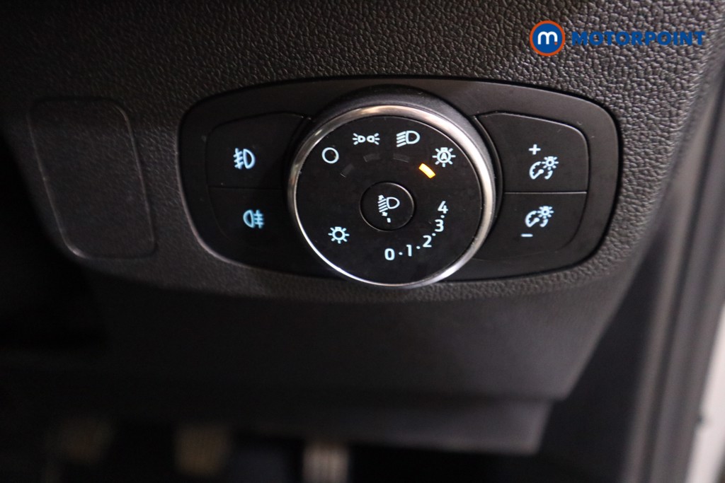 Ford Focus St-Line Edition Manual Petrol-Electric Hybrid Hatchback - Stock Number (1577652) - 9th supplementary image