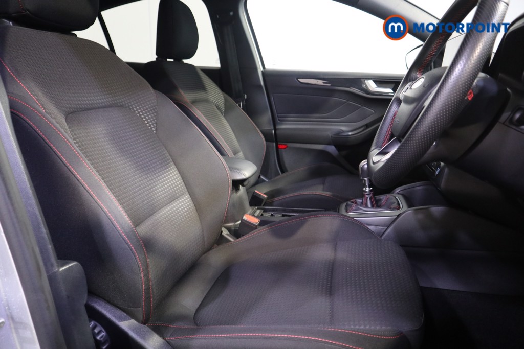 Ford Focus St-Line Edition Manual Petrol-Electric Hybrid Hatchback - Stock Number (1577652) - 11th supplementary image