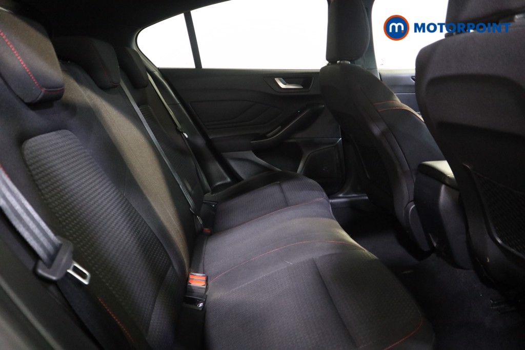 Ford Focus St-Line Edition Manual Petrol-Electric Hybrid Hatchback - Stock Number (1577652) - 12th supplementary image