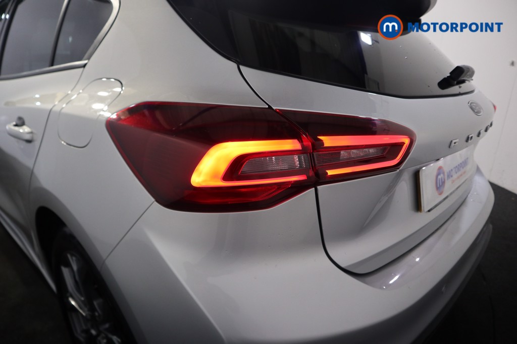 Ford Focus St-Line Edition Manual Petrol-Electric Hybrid Hatchback - Stock Number (1577652) - 19th supplementary image