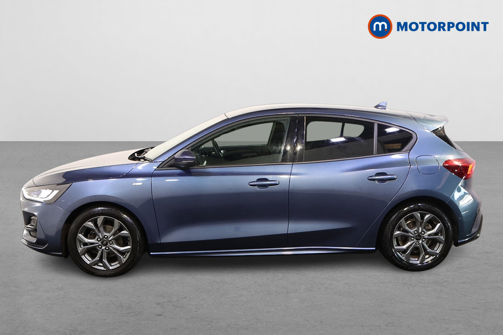 Ford Focus St-Line Manual Petrol Hatchback - Stock Number (1577654) - Passenger side