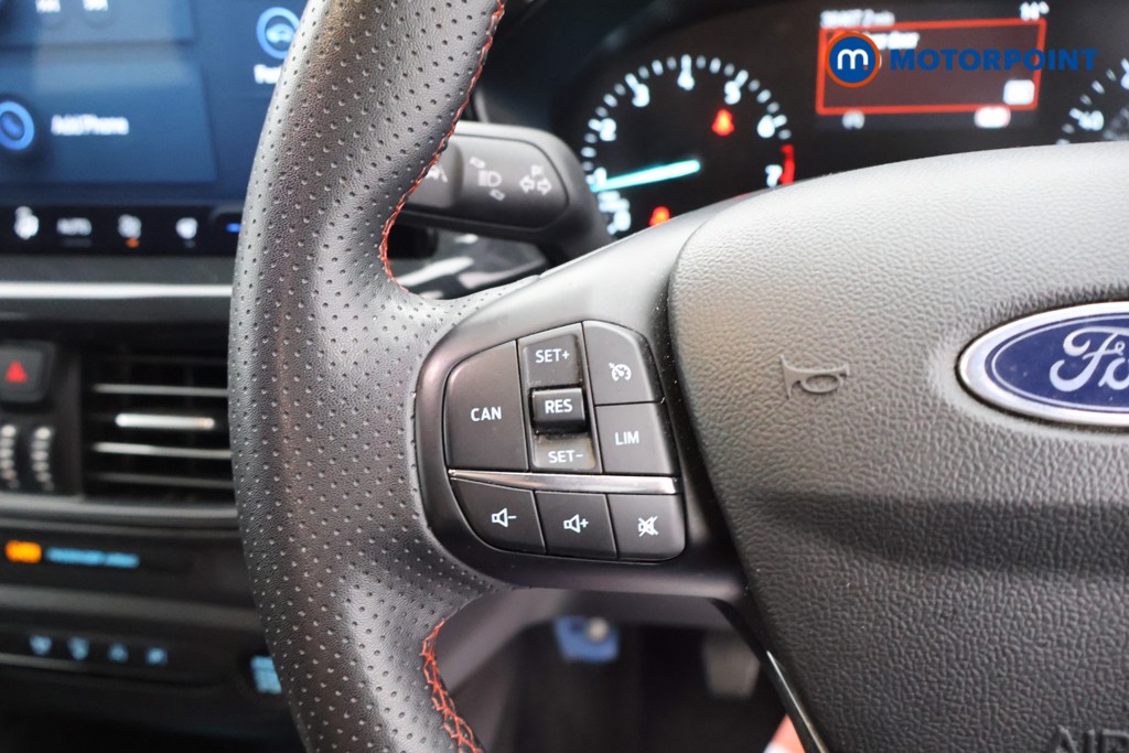 Ford Focus St-Line Manual Petrol Hatchback - Stock Number (1577655) - 2nd supplementary image