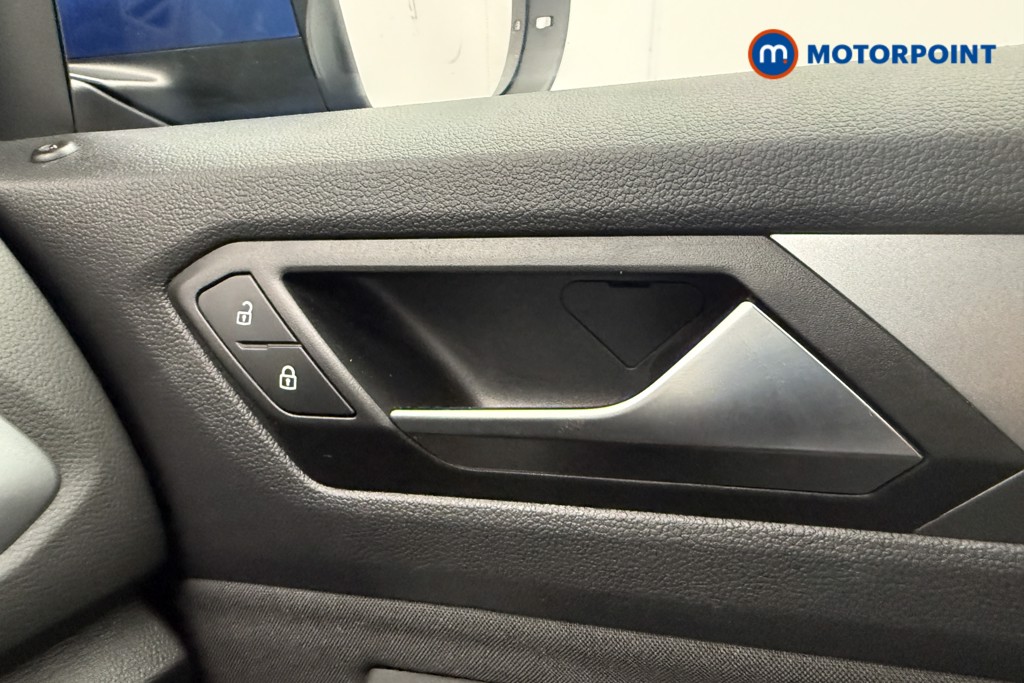 Volkswagen T-Roc Life Automatic Petrol SUV - Stock Number (1577983) - 12th supplementary image