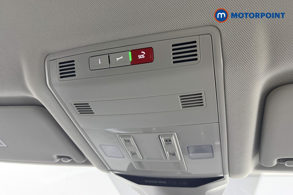 Volkswagen T-Roc Life Automatic Petrol SUV - Stock Number (1577983) - 14th supplementary image