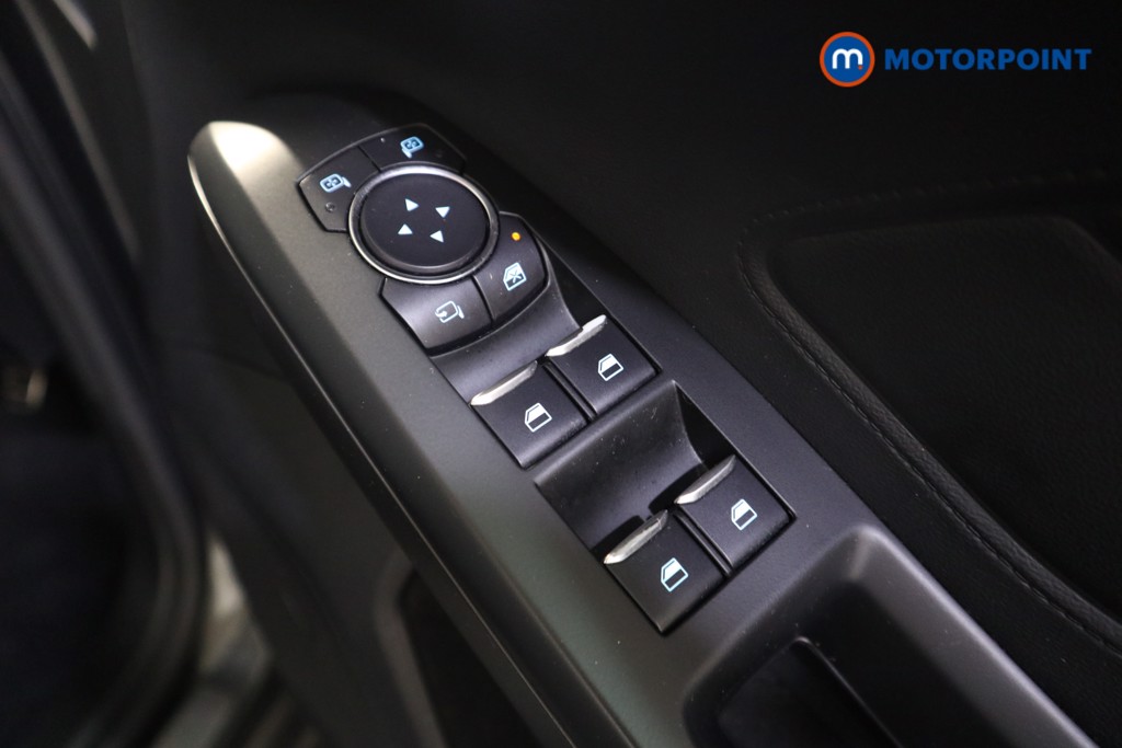 Ford Focus St-Line X Manual Petrol Hatchback - Stock Number (1577985) - 11th supplementary image