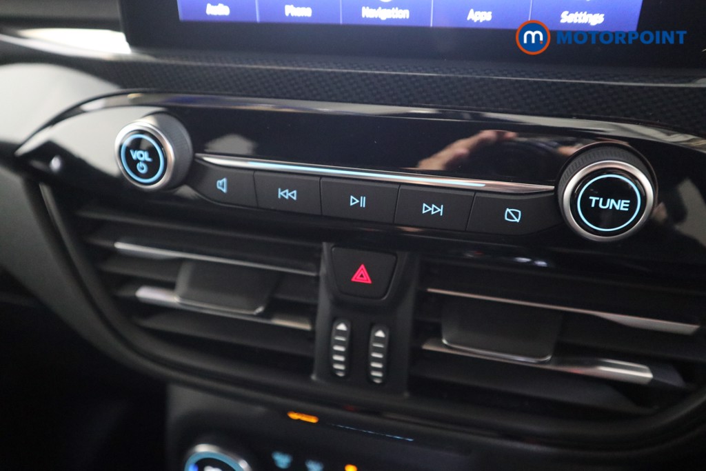 Ford Kuga St-Line Automatic Petrol Plug-In Hybrid SUV - Stock Number (1577988) - 7th supplementary image