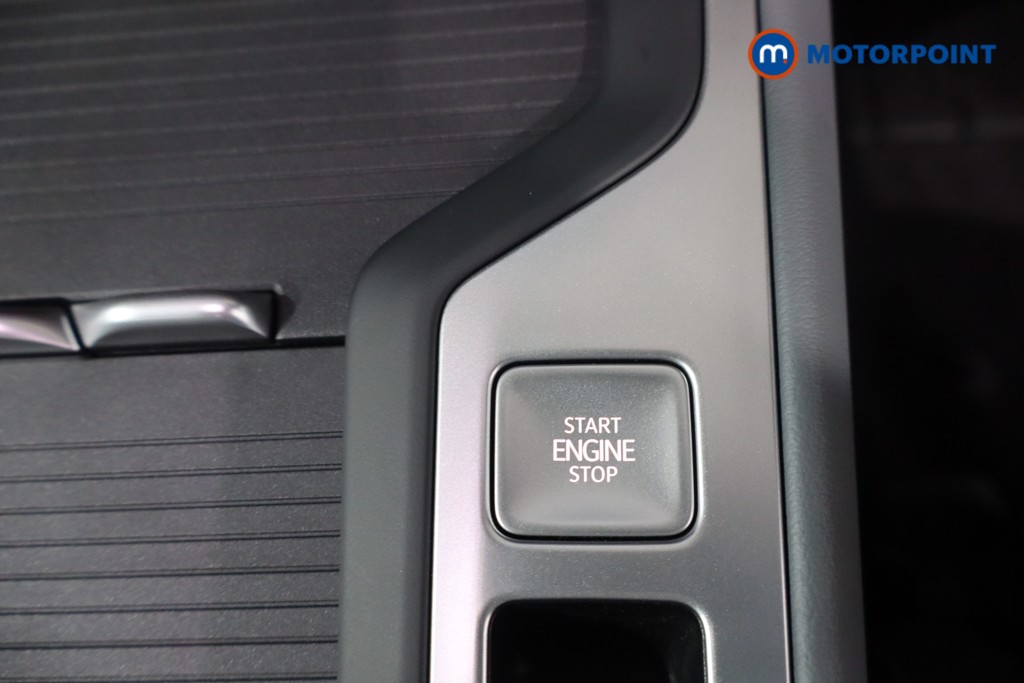 Volkswagen Passat Life Automatic Petrol Plug-In Hybrid Estate - Stock Number (1578078) - 13th supplementary image