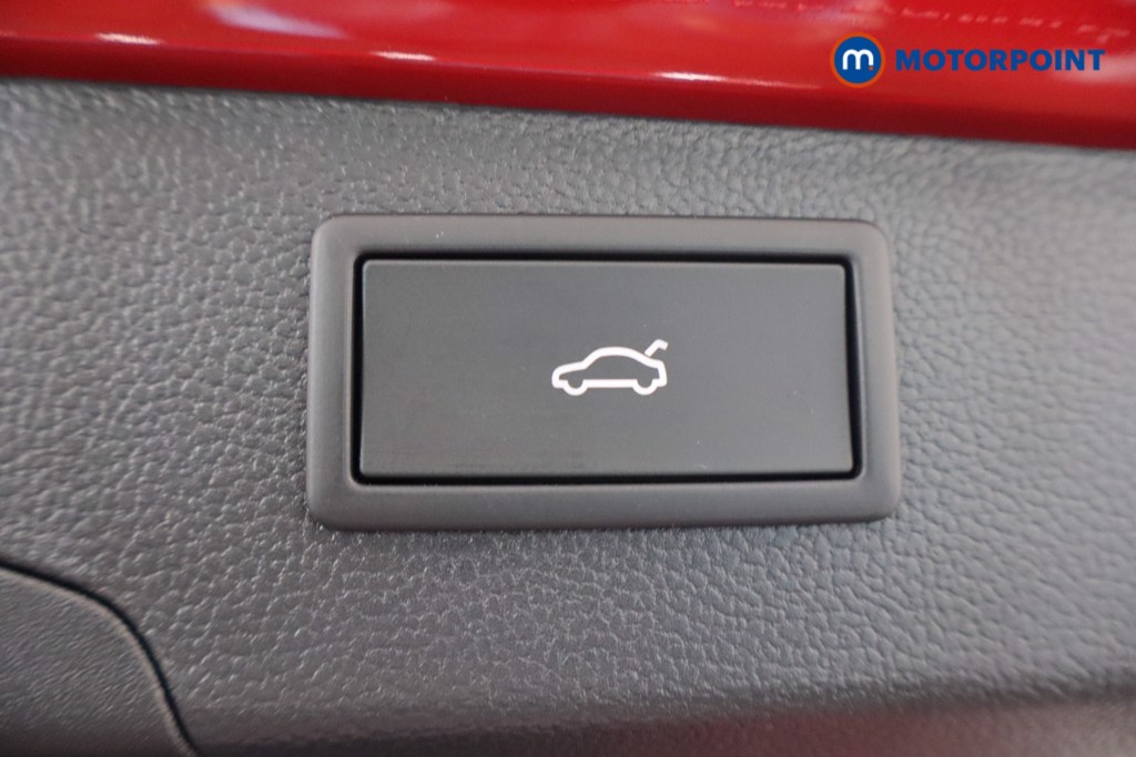 Volkswagen Passat Life Automatic Petrol Plug-In Hybrid Estate - Stock Number (1578078) - 36th supplementary image