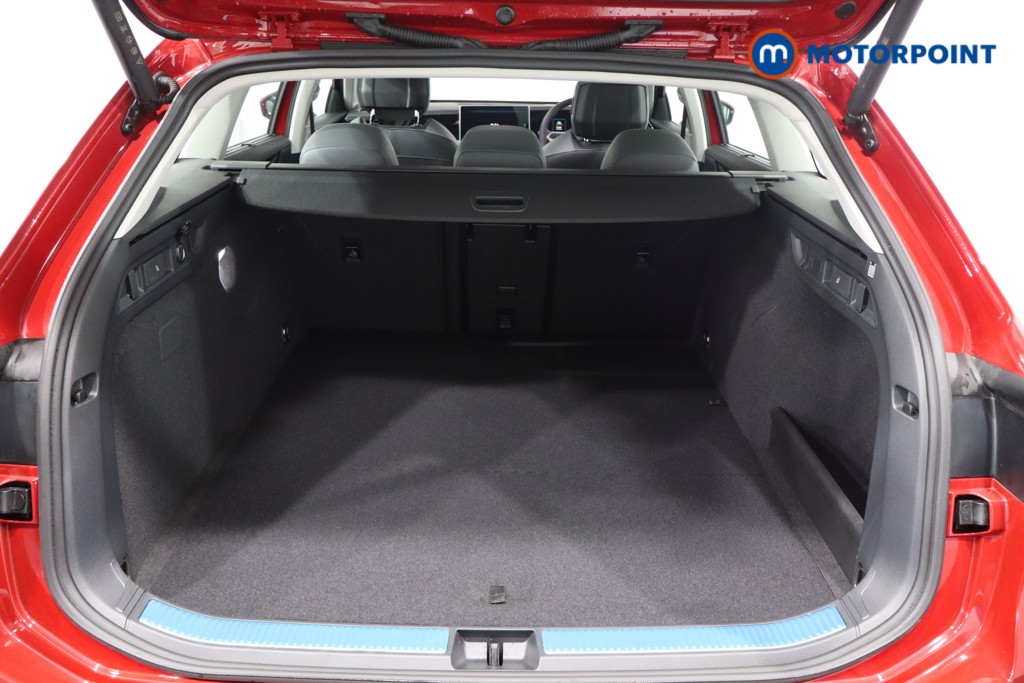Volkswagen Passat Life Automatic Petrol Plug-In Hybrid Estate - Stock Number (1578078) - 39th supplementary image
