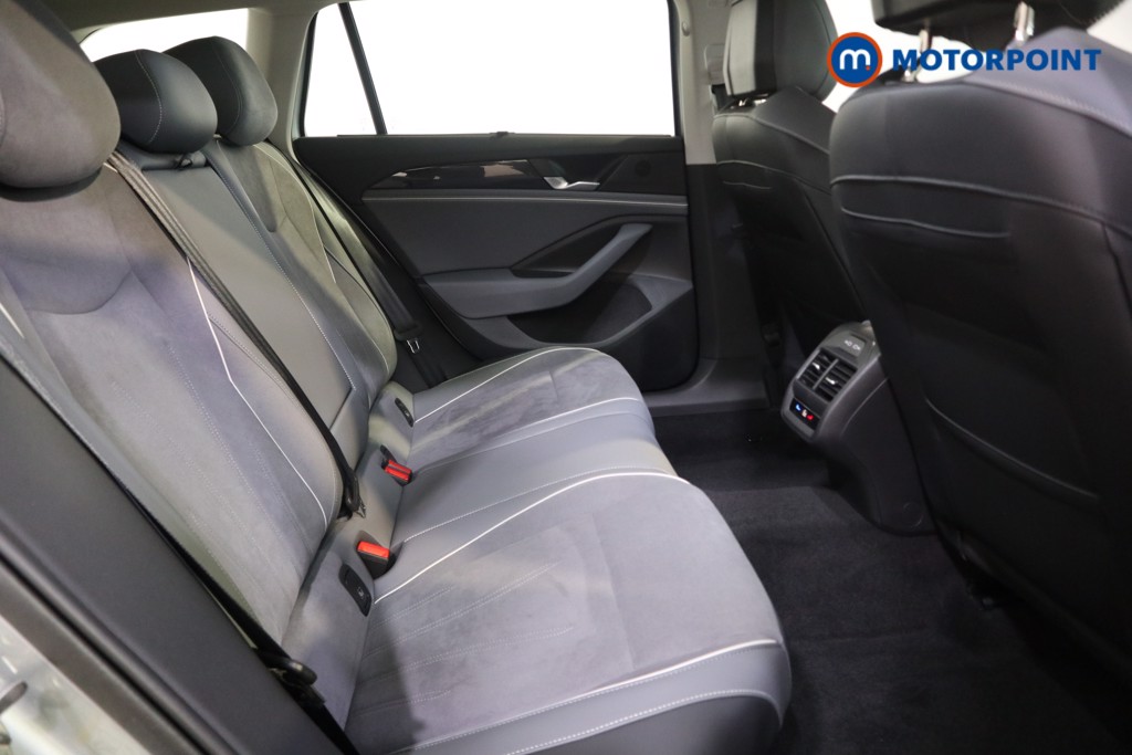 Volkswagen Passat Life Automatic Petrol Plug-In Hybrid Estate - Stock Number (1578105) - 13th supplementary image