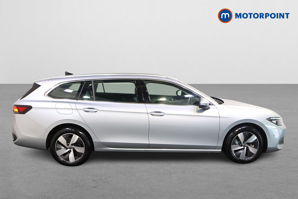 Volkswagen Passat Life Automatic Petrol Plug-In Hybrid Estate - Stock Number (1578105) - Drivers side