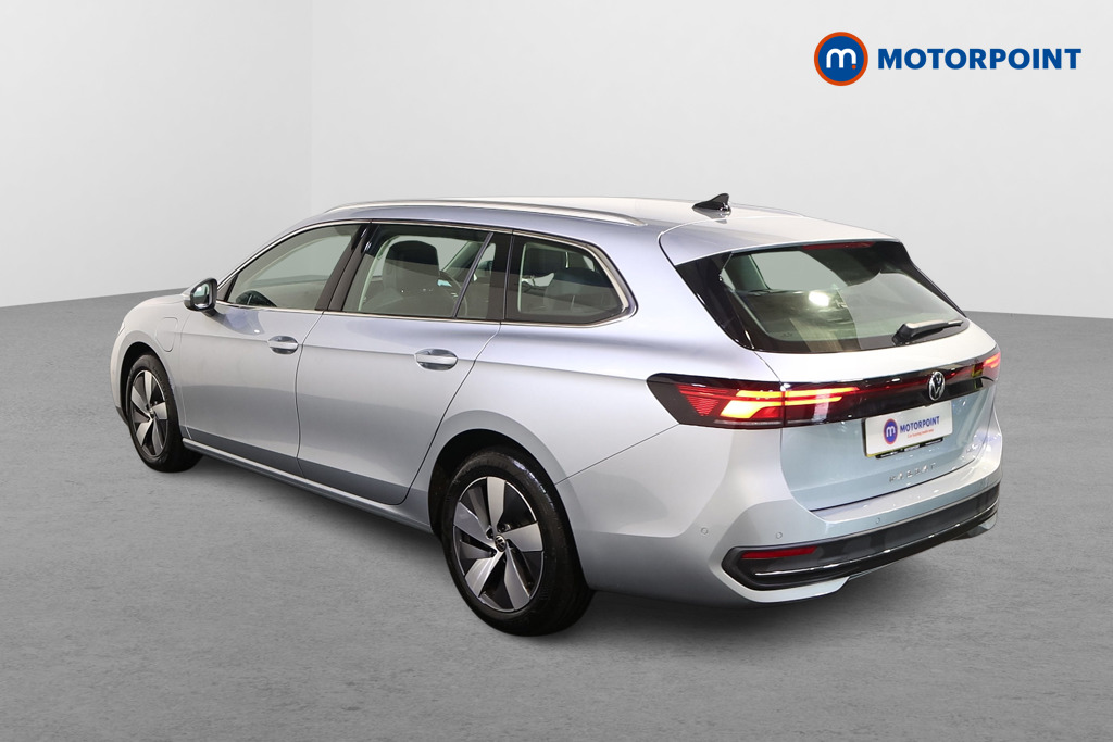 Volkswagen Passat Life Automatic Petrol Plug-In Hybrid Estate - Stock Number (1578105) - Passenger side rear corner