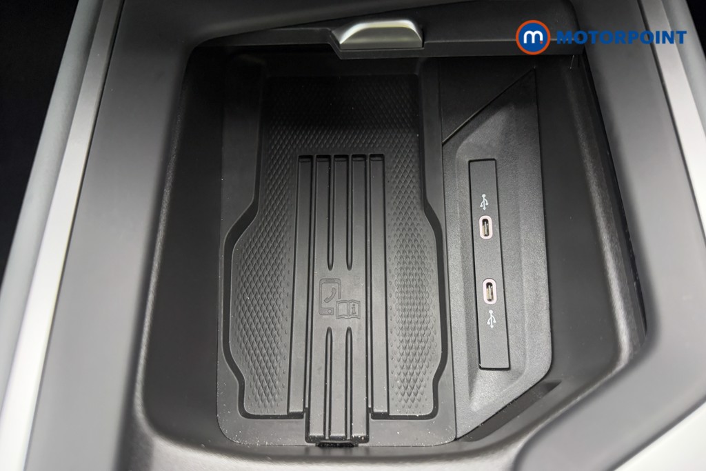Volkswagen Passat Life Automatic Petrol Plug-In Hybrid Estate - Stock Number (1578112) - 14th supplementary image