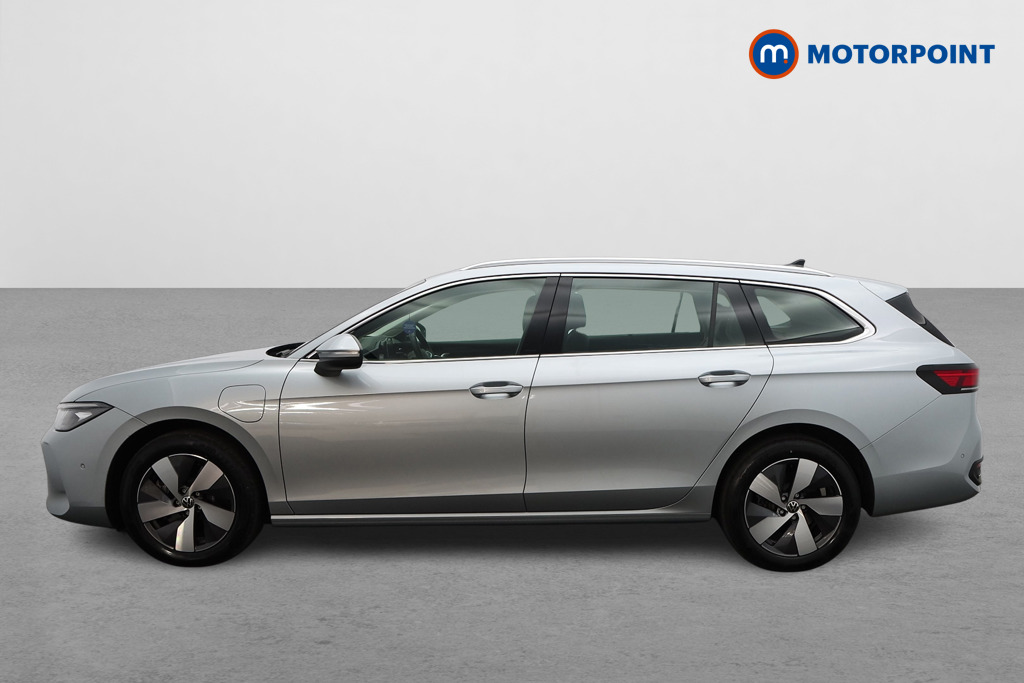 Volkswagen Passat Life Automatic Petrol Plug-In Hybrid Estate - Stock Number (1578112) - Passenger side