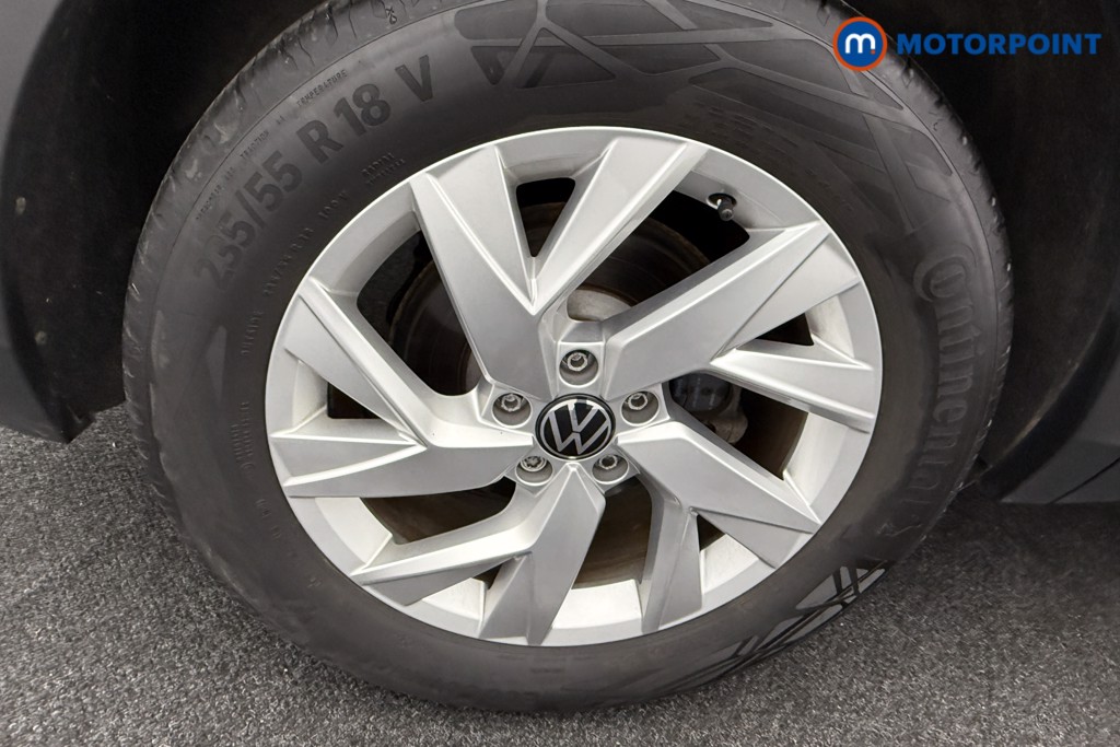 Volkswagen Passat Life Automatic Petrol Plug-In Hybrid Estate - Stock Number (1578115) - 10th supplementary image