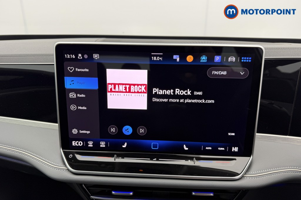 Volkswagen Passat Life Automatic Petrol Plug-In Hybrid Estate - Stock Number (1578115) - 17th supplementary image