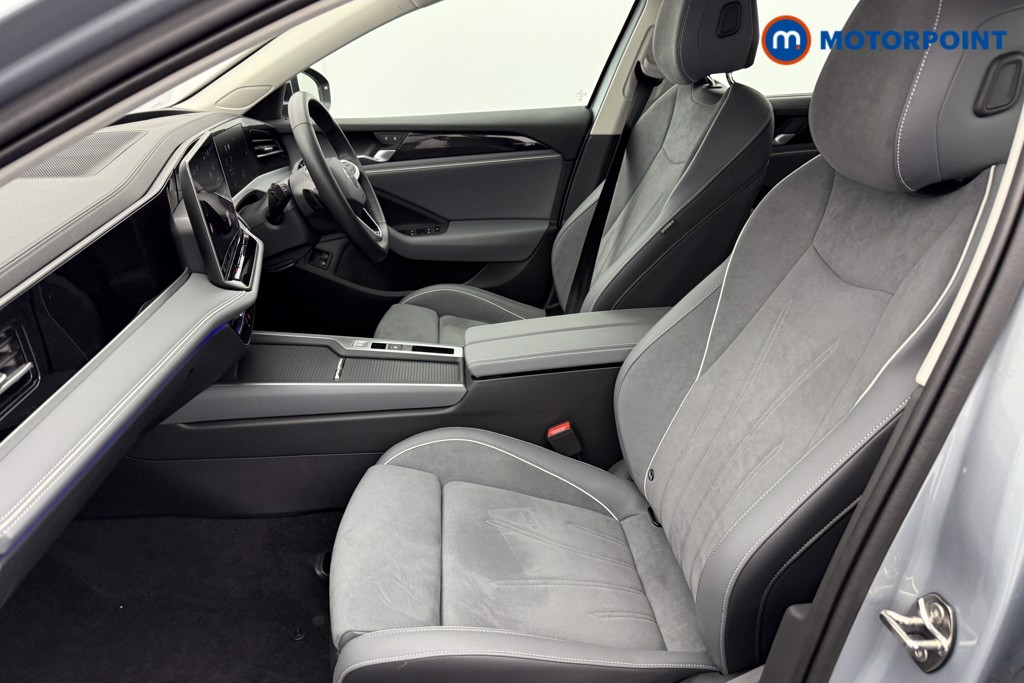 Volkswagen Passat Life Automatic Petrol Plug-In Hybrid Estate - Stock Number (1578115) - 33rd supplementary image