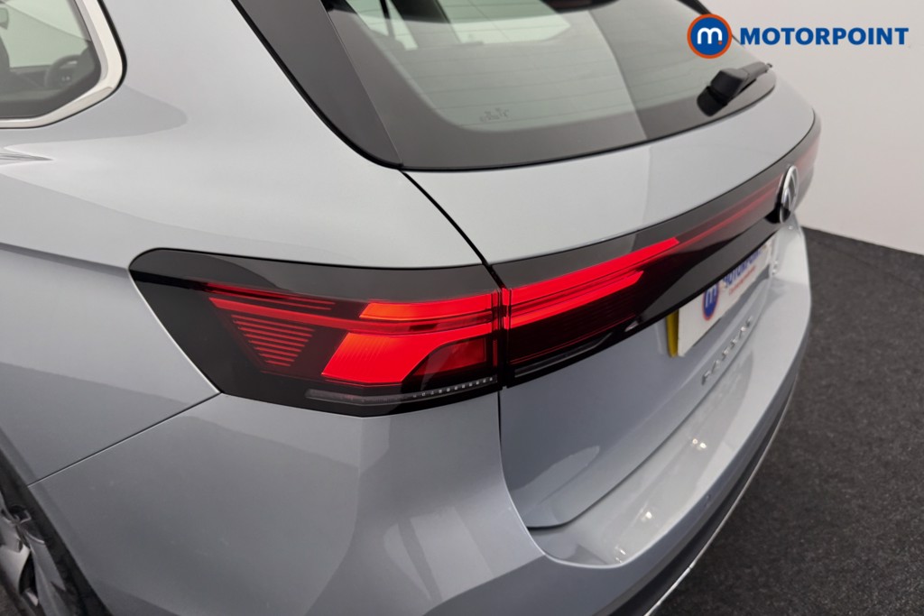 Volkswagen Passat Life Automatic Petrol Plug-In Hybrid Estate - Stock Number (1578115) - 36th supplementary image