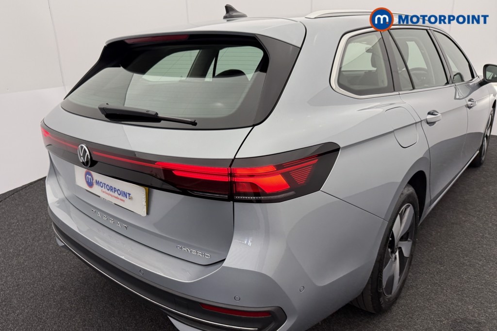 Volkswagen Passat Life Automatic Petrol Plug-In Hybrid Estate - Stock Number (1578115) - 37th supplementary image