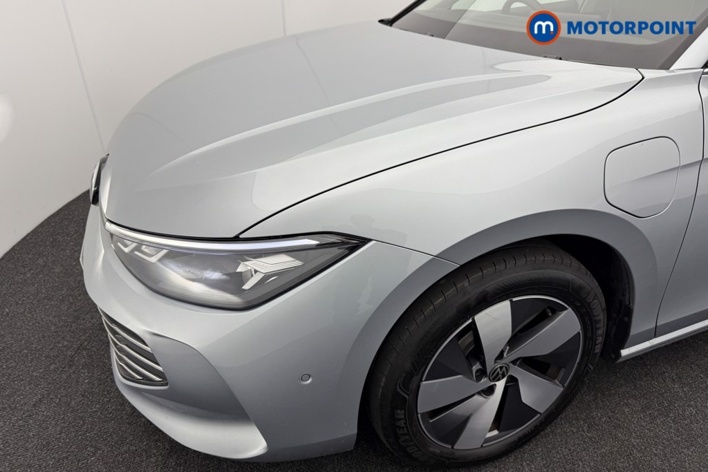 Volkswagen Passat Life Automatic Petrol Plug-In Hybrid Estate - Stock Number (1578115) - 39th supplementary image