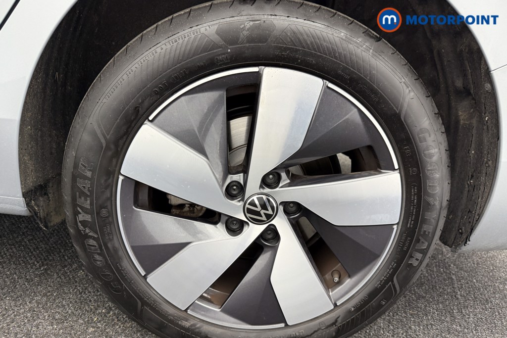 Volkswagen Passat Life Automatic Petrol Plug-In Hybrid Estate - Stock Number (1578115) - 41st supplementary image