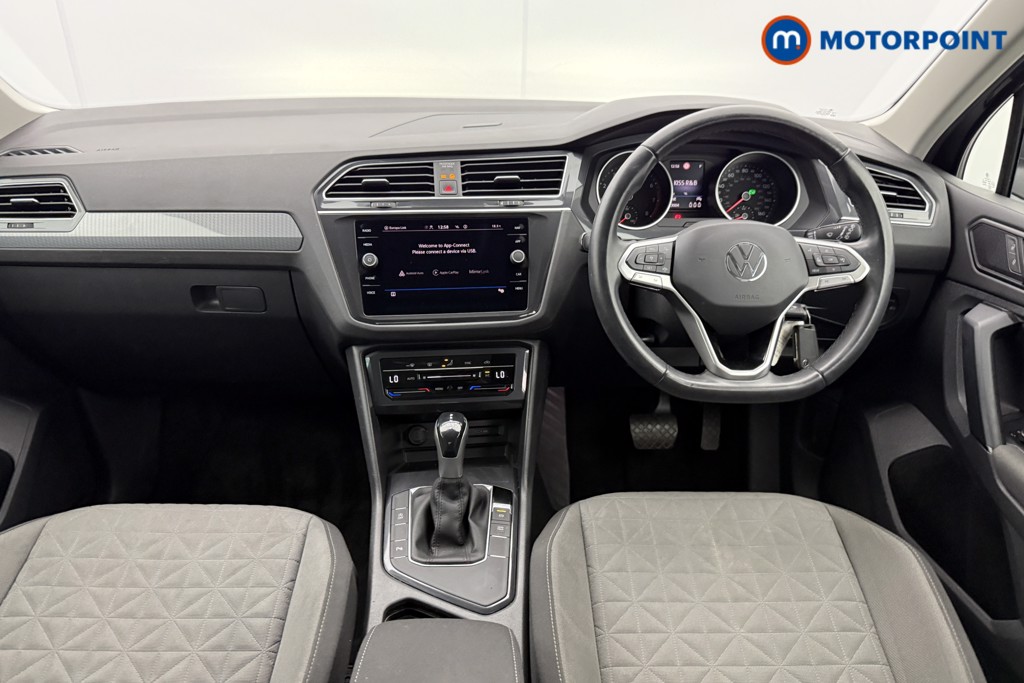 Volkswagen Passat Life Automatic Petrol Plug-In Hybrid Estate - Stock Number (1578115) - 1st supplementary image