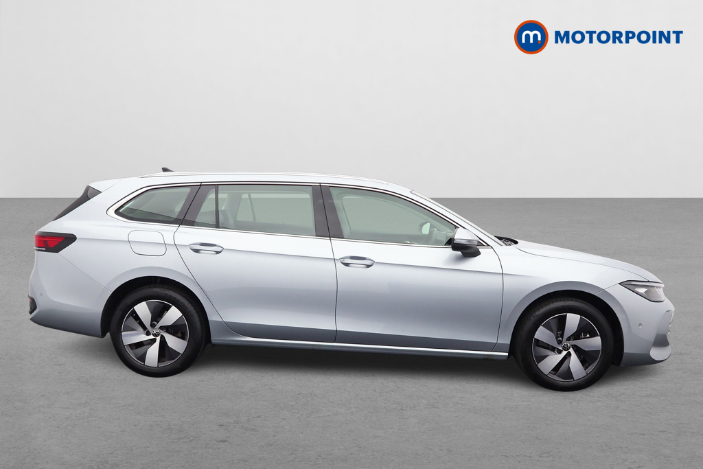 Volkswagen Passat Life Automatic Petrol Plug-In Hybrid Estate - Stock Number (1578115) - Drivers side