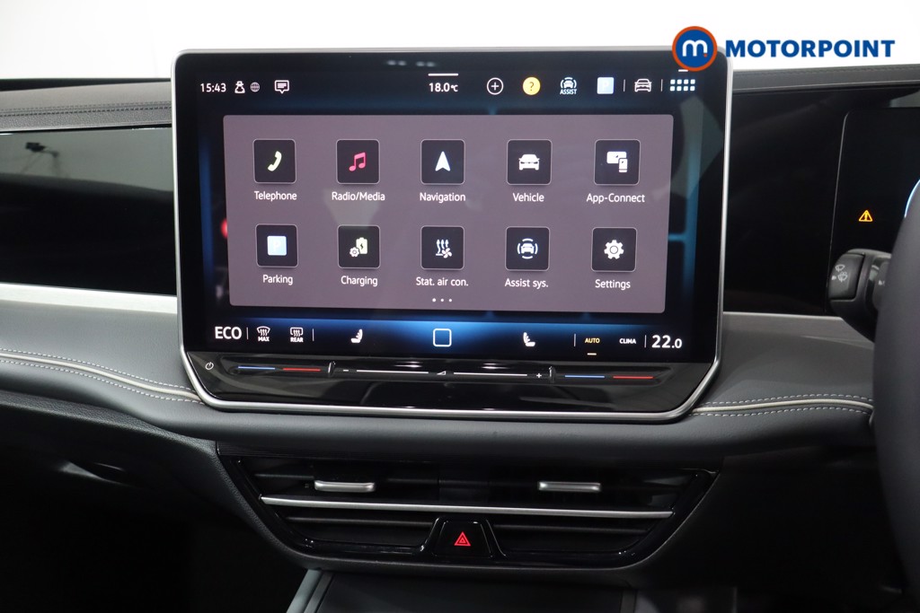 Volkswagen Passat Life Automatic Petrol Plug-In Hybrid Estate - Stock Number (1578125) - 17th supplementary image