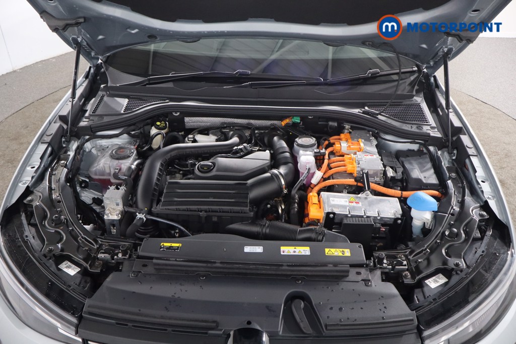 Volkswagen Passat Life Automatic Petrol Plug-In Hybrid Estate - Stock Number (1578125) - 31st supplementary image