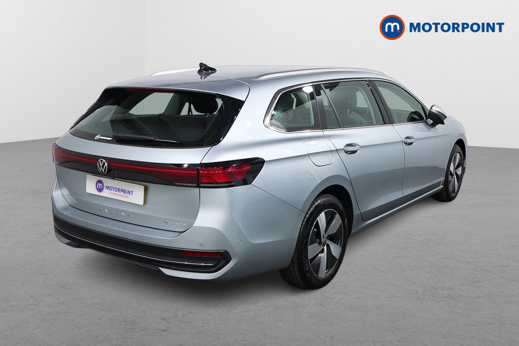 Volkswagen Passat Life Automatic Petrol Plug-In Hybrid Estate - Stock Number (1578125) - Drivers side rear corner
