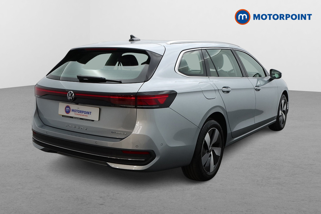 Volkswagen Passat Life Automatic Petrol Plug-In Hybrid Estate - Stock Number (1578127) - Drivers side rear corner
