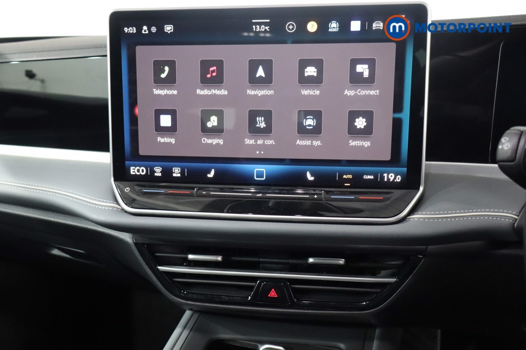 Volkswagen Passat Life Automatic Petrol Plug-In Hybrid Estate - Stock Number (1578139) - 18th supplementary image