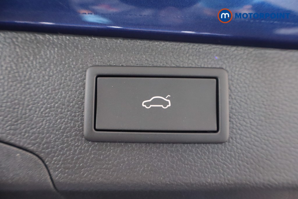 Volkswagen Passat Life Automatic Petrol Plug-In Hybrid Estate - Stock Number (1578139) - 38th supplementary image