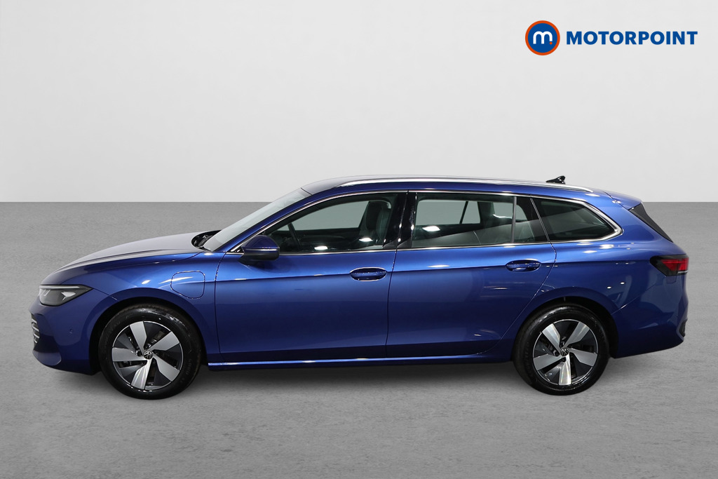 Volkswagen Passat Life Automatic Petrol Plug-In Hybrid Estate - Stock Number (1578139) - Passenger side
