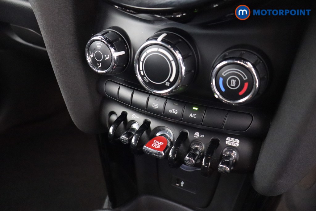 Mini Hatchback Cooper Exclusive Automatic Petrol Hatchback - Stock Number (1578246) - 11th supplementary image