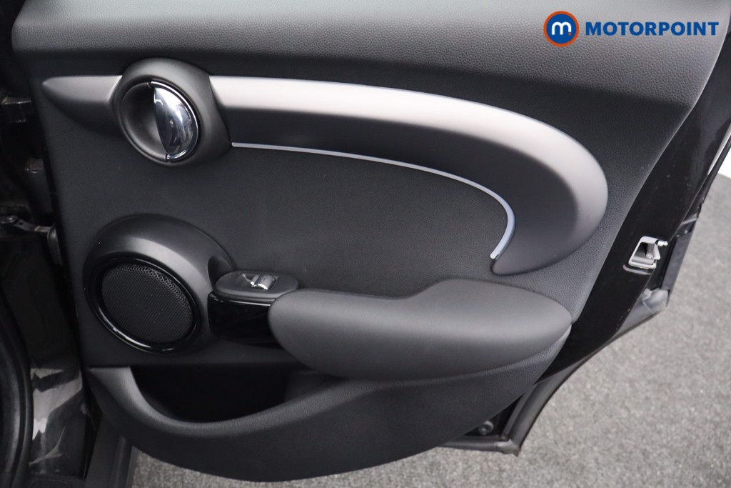 Mini Hatchback Cooper Exclusive Automatic Petrol Hatchback - Stock Number (1578246) - 19th supplementary image