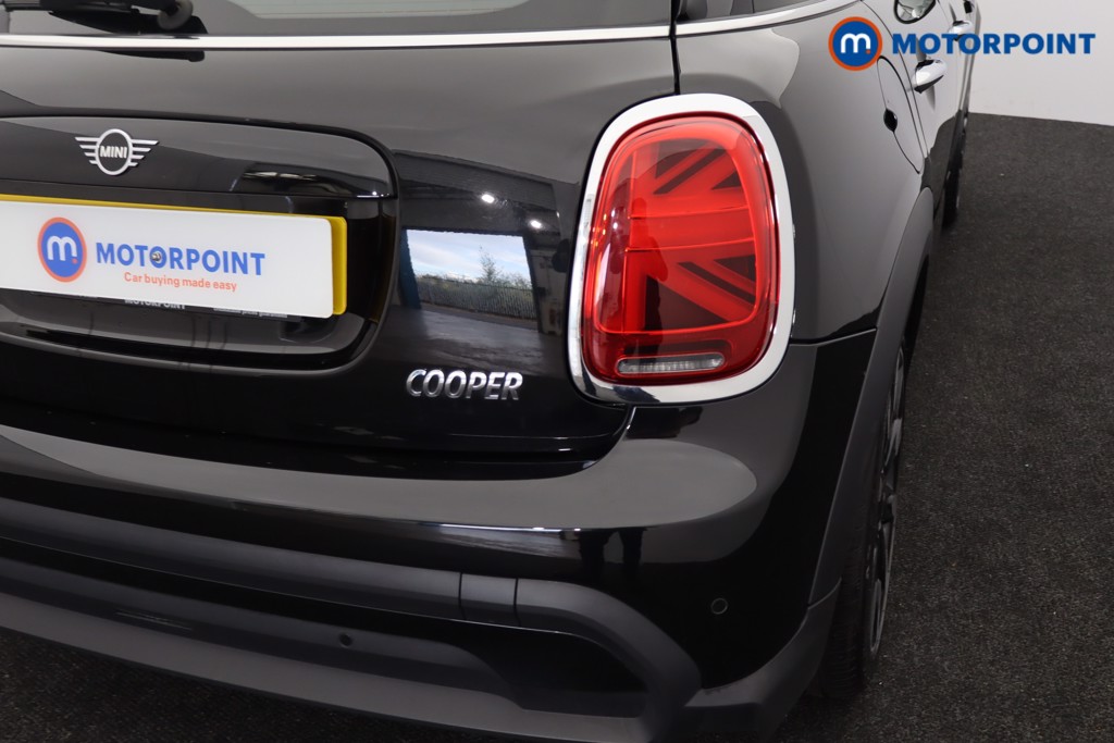 Mini Hatchback Cooper Exclusive Automatic Petrol Hatchback - Stock Number (1578246) - 31st supplementary image