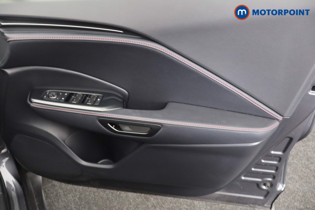 Lexus LBX Premium Plus Automatic Petrol-Electric Hybrid SUV - Stock Number (1578287) - 18th supplementary image
