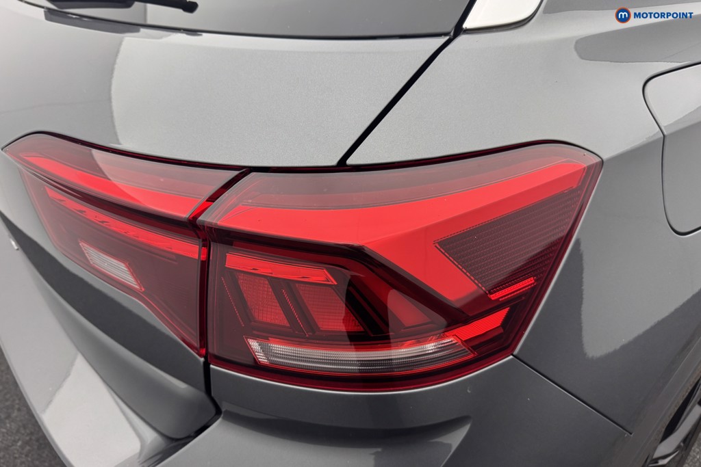Volkswagen T-Roc R-Line Manual Petrol SUV - Stock Number (1578508) - 21st supplementary image