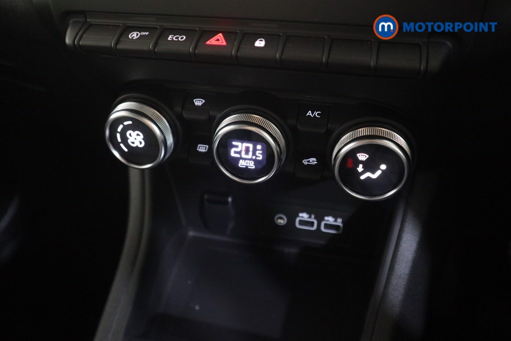 Renault Captur Evolution Manual Petrol-Electric Hybrid SUV - Stock Number (1578867) - 7th supplementary image