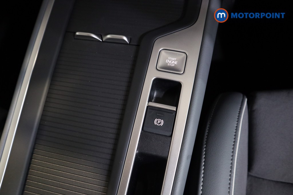 Volkswagen Passat Life Automatic Petrol Plug-In Hybrid Estate - Stock Number (1578939) - 7th supplementary image